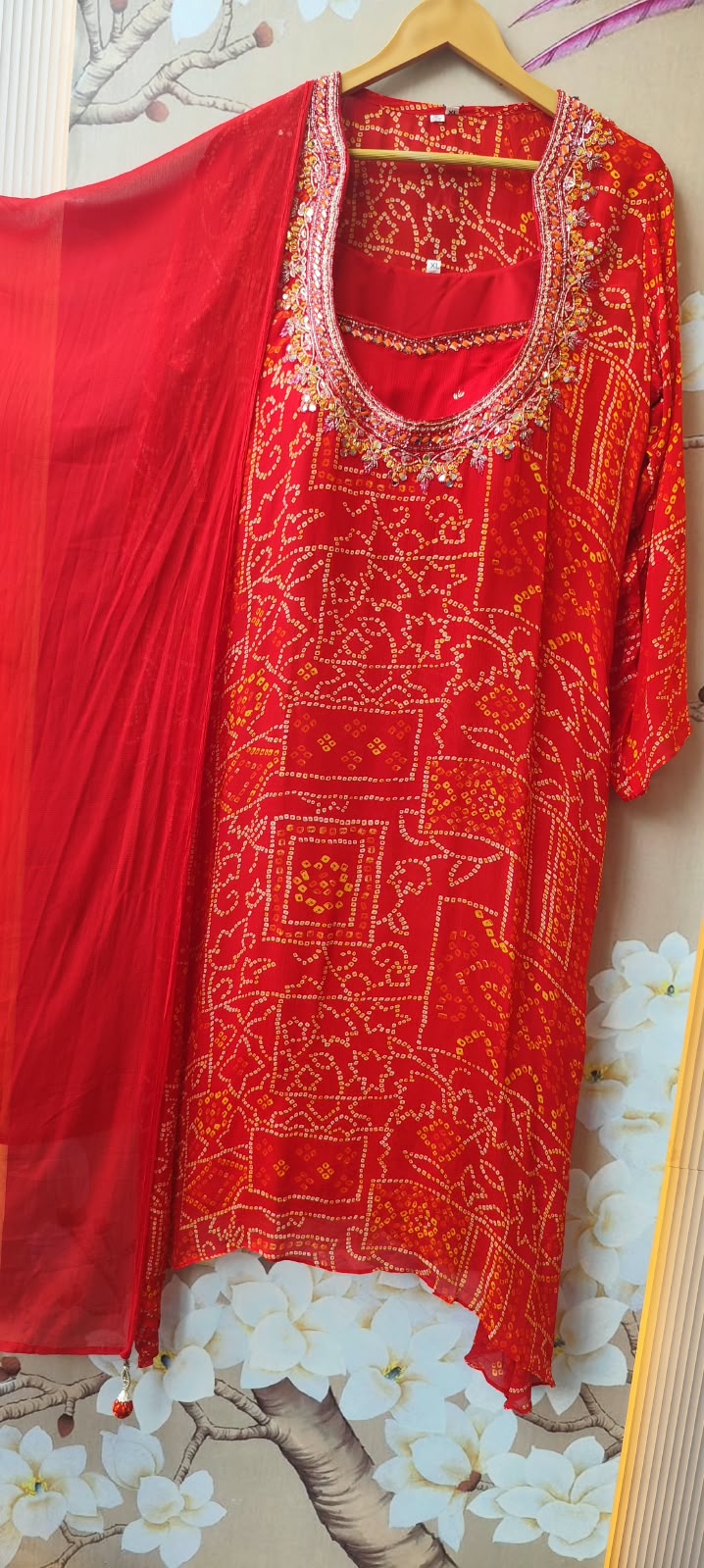 Pure georgette gorgeous red bandhani full suit set in red