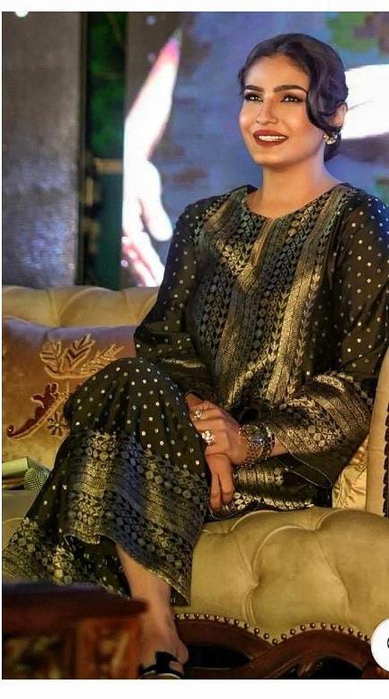 Celebrity special ! Premium orgenza co ord set in green full Banarasi weaving (true to size )