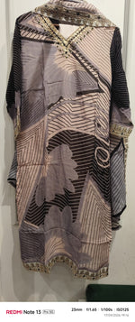 Pure crepe Digital print V neck suit set in black