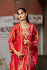 Shimmer tissue with hand work suit set