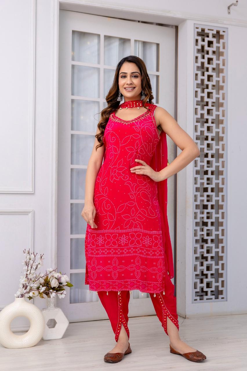 Super pretty pure crepe bandhani paired with necklace dupatta
