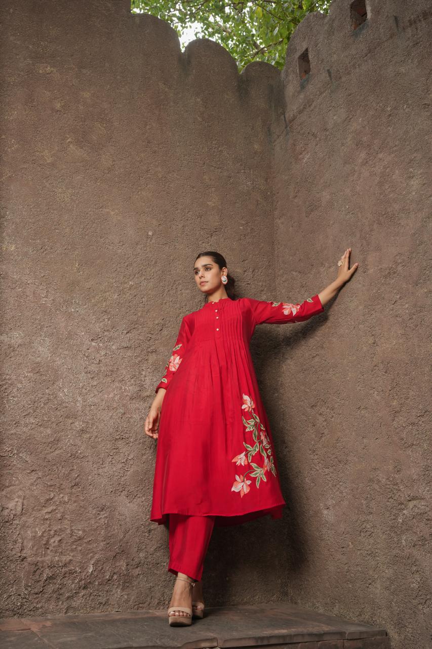 Pretty muslin silk embroidered Co ord set