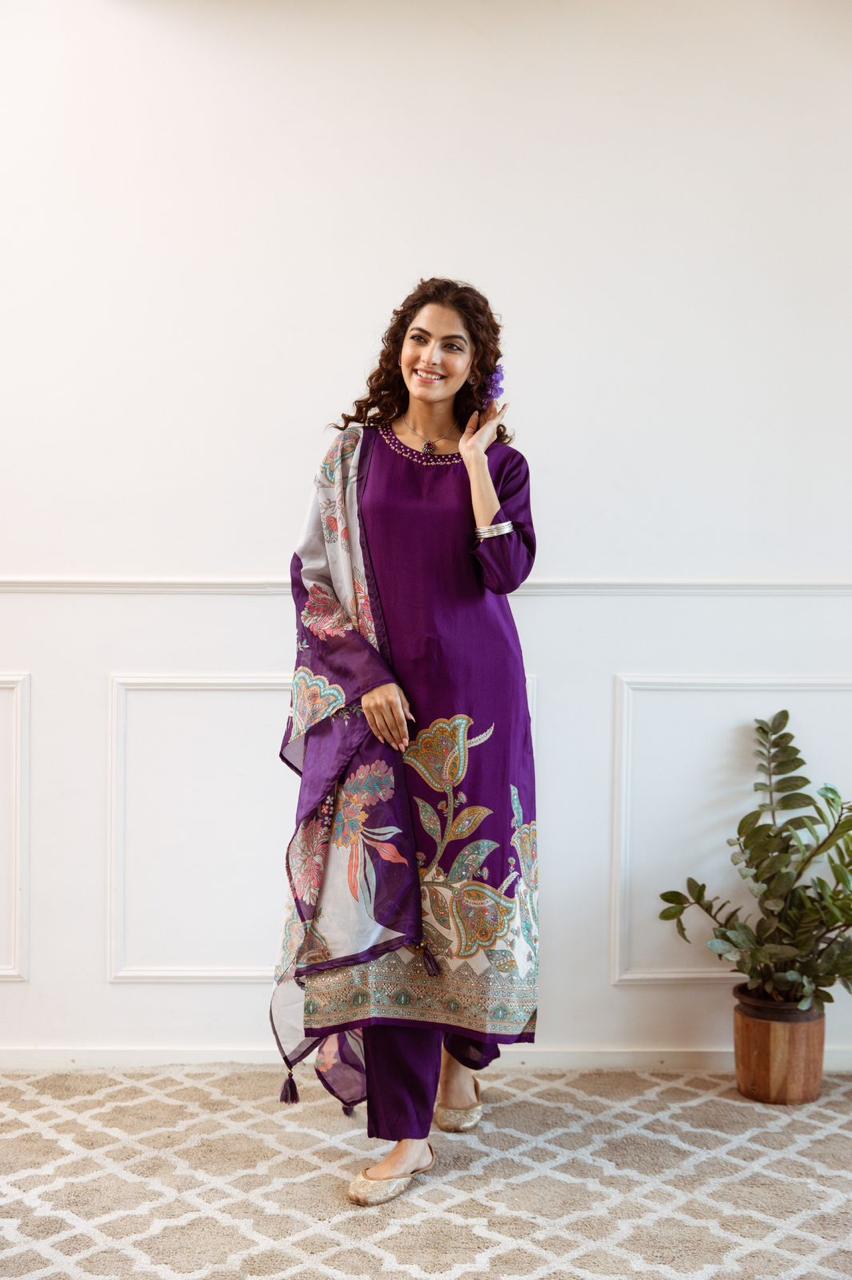 Pure muslin digital printed suit set (slim fit go for a size up)