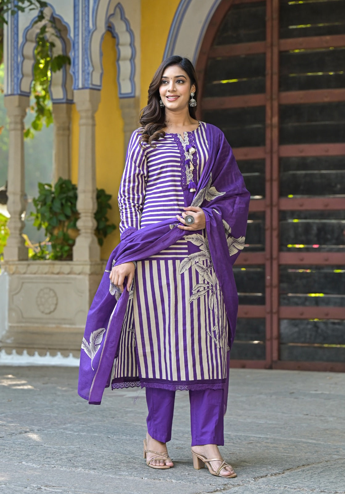 Pretty cotton suit set