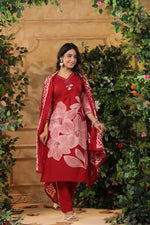Pure cotton digital printed suit in red