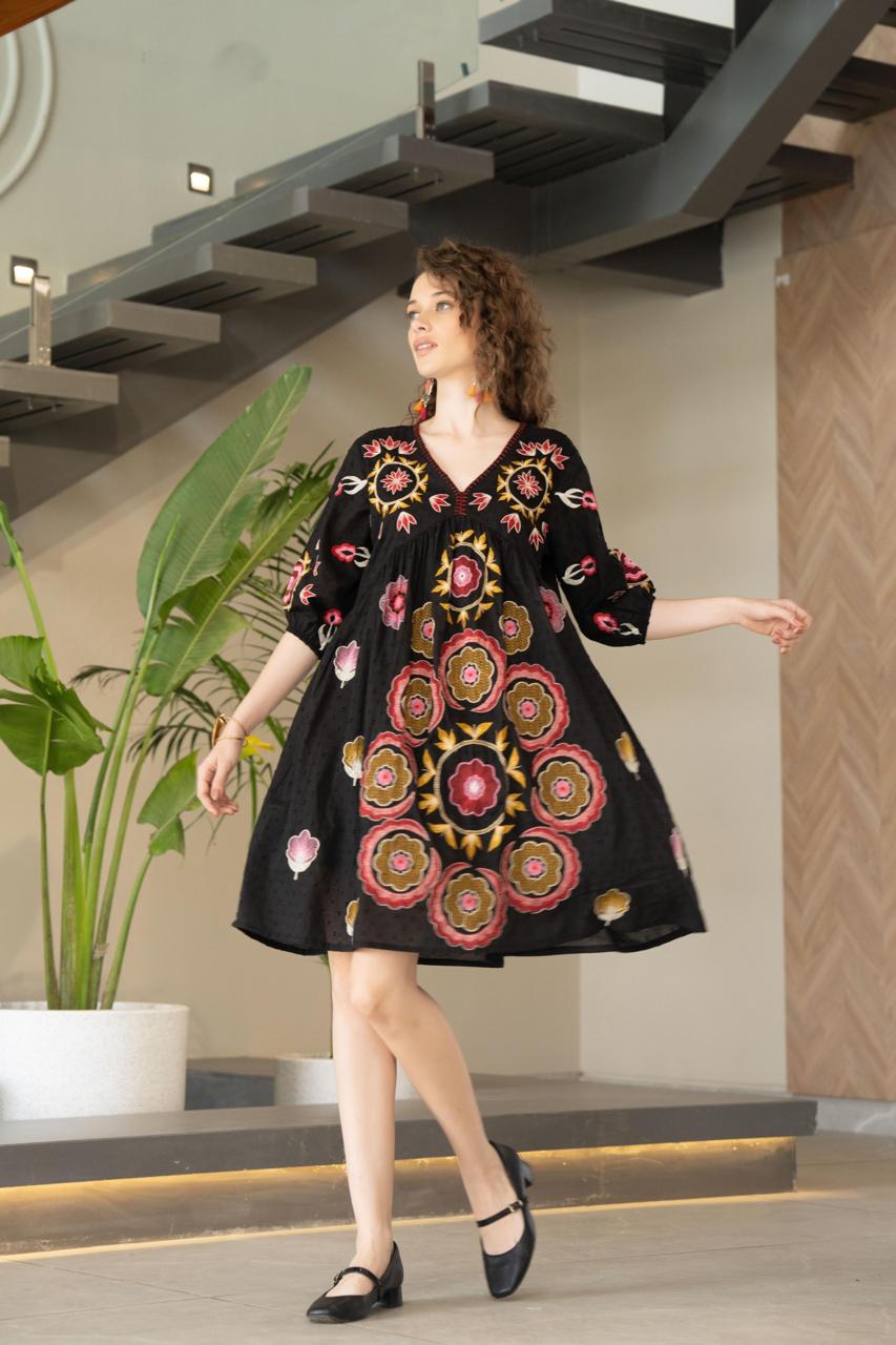 cotton dress with lining Material Soft Cotton Dresses Off-white Textured Cotton Dress With Lining