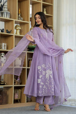 Wow Mul chanderi applique work lining suit set