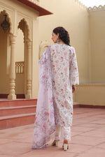 Premium lace detailing Pakistani full suit set