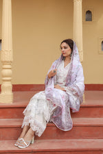 Premium lace detailing Pakistani full suit set