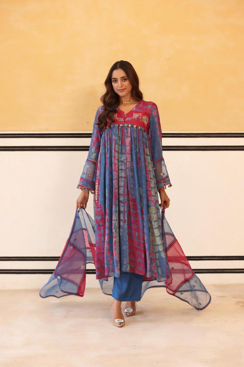 Pure Mul silk suit set front n back embroidered paired with organza dupatta