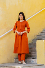 Pretty solid colour co ord set in rust