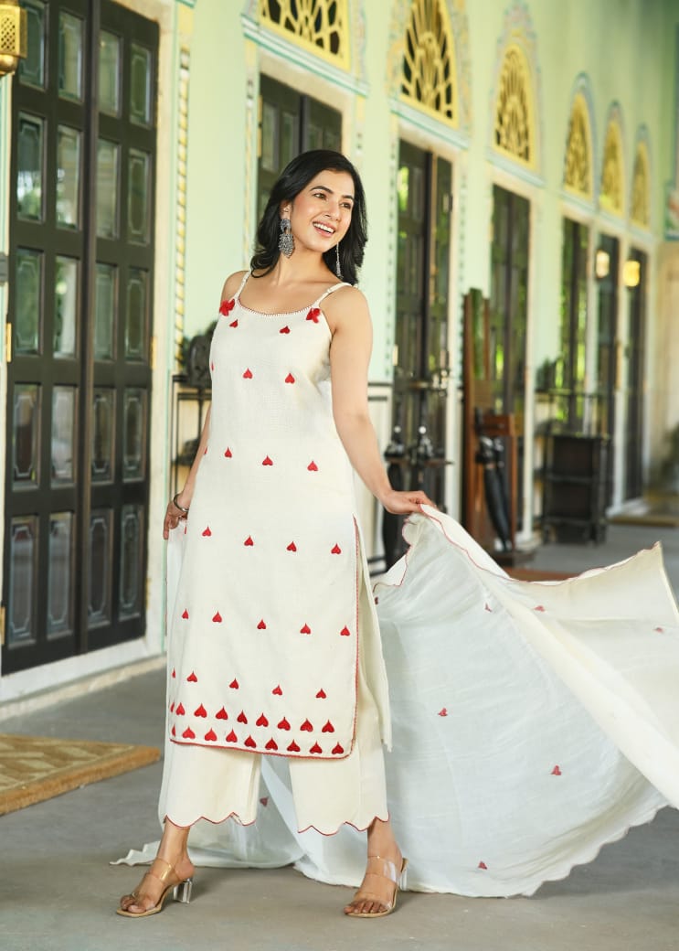 Super gorgeous noodle strap suit set for summer