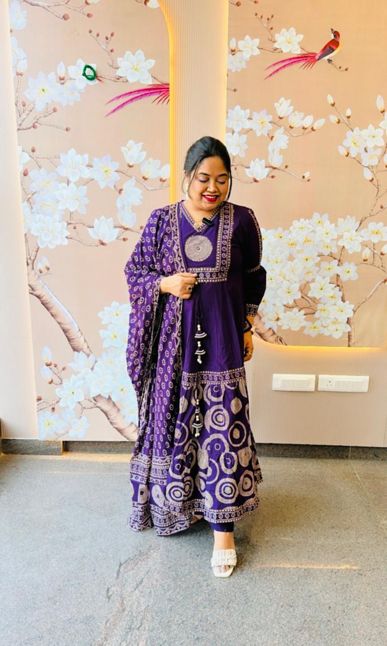 Premium Anarkali suit set! A must have