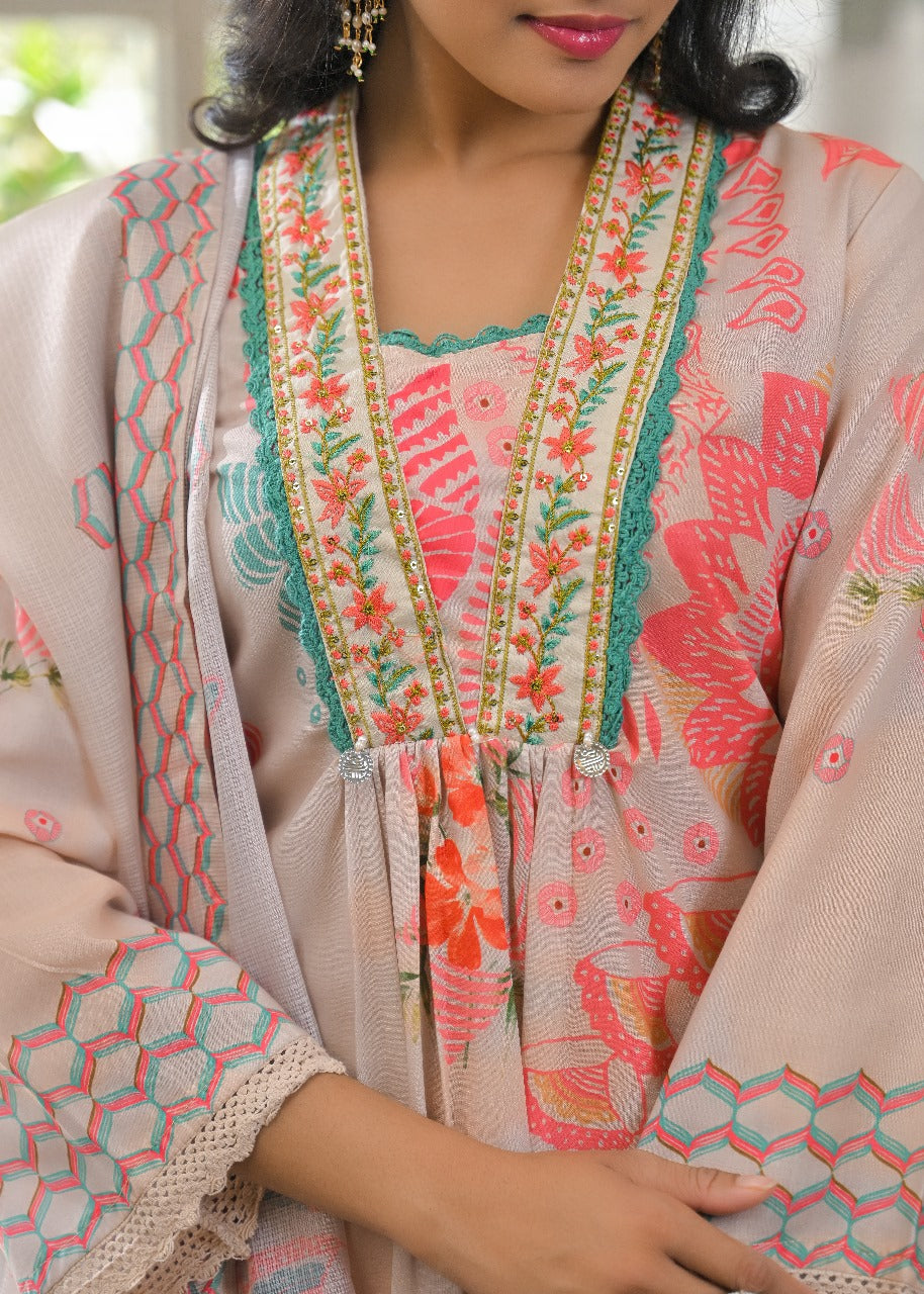 Smart cotton suit set for this season