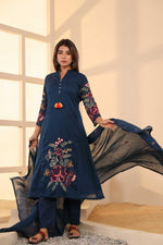 Pure Mul cotton lining embroidered suit set in blue
