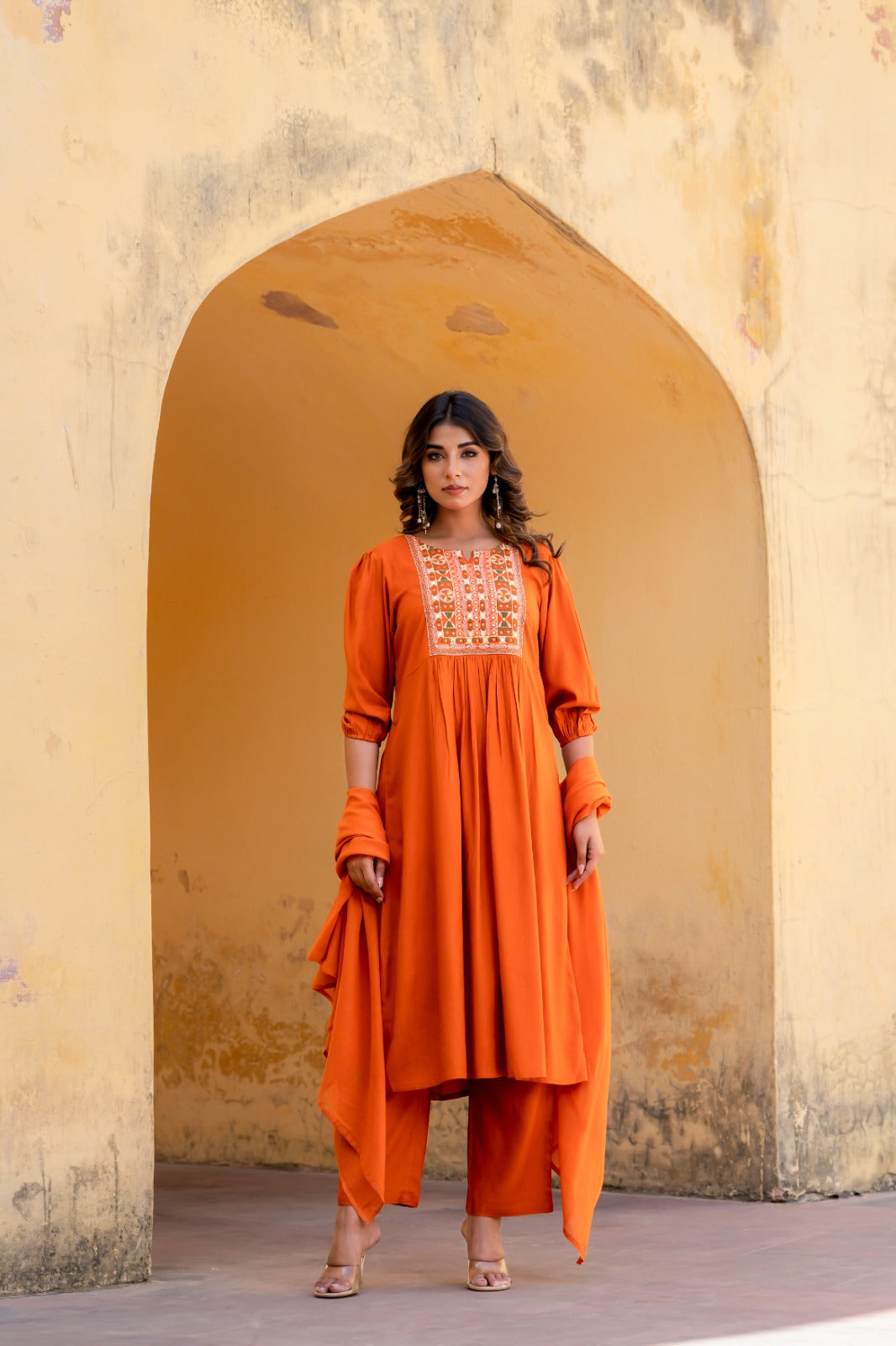 Slub cotton embroidered incolour rust colour