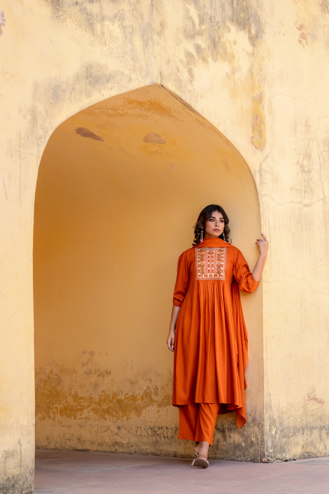 Slub cotton embroidered incolour rust colour