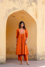Slub cotton embroidered incolour rust colour
