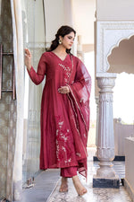 Superr pretty embroidered Mul Chanderi