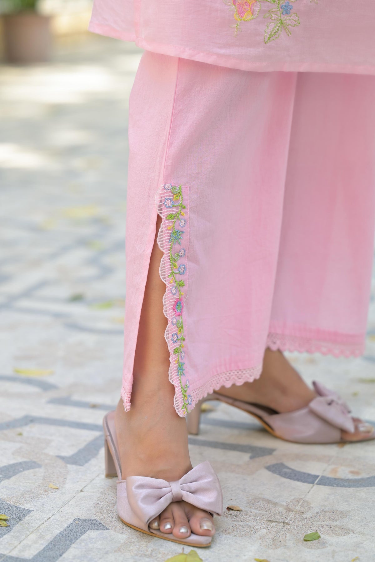 Wow wow Mul cotton embroidery co ord in pink