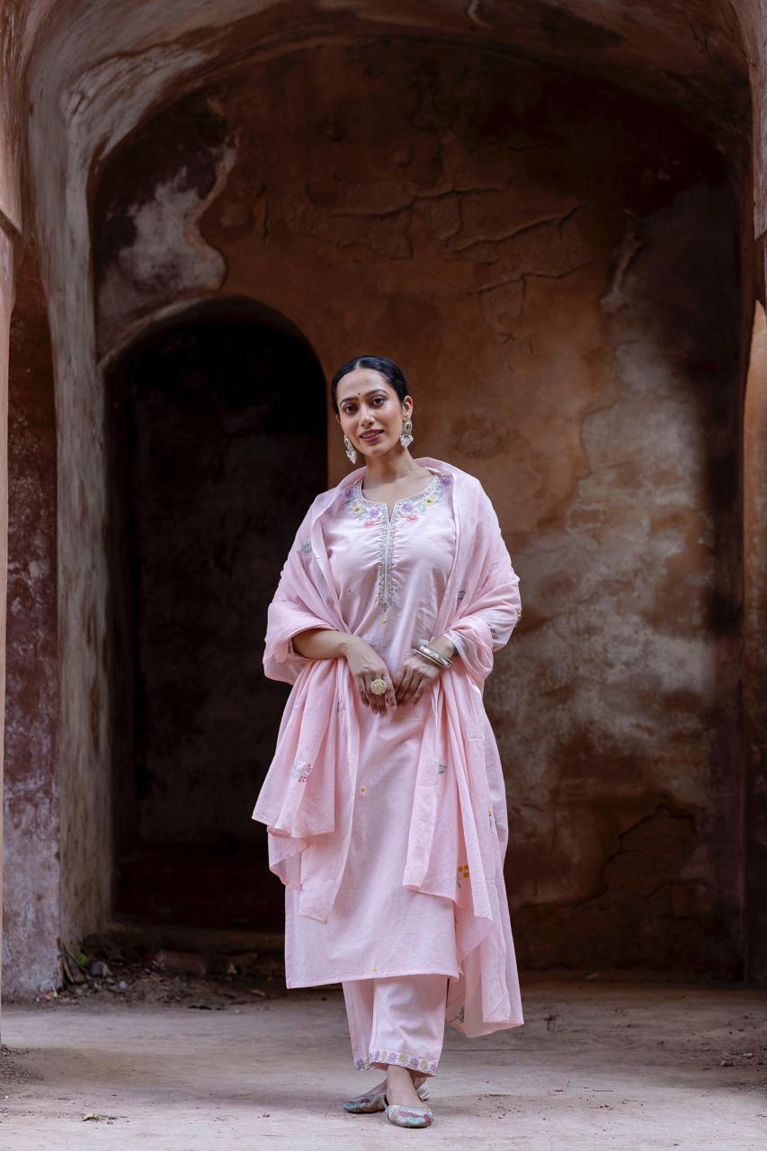 Elegant soft and classy embroidery suit set in pink