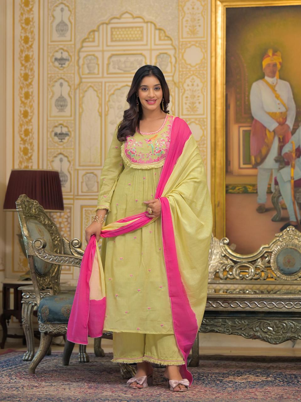 Mul cotton embroidered full suit set with lace detailing
