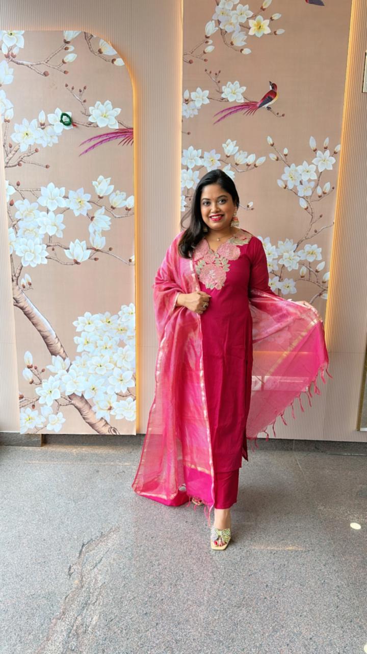 Restocked! Wow pure shimmer tissue appliqué suit set highlighted with Zari work and a fab four shaded ombre effect dupatta in pink! Dispatch in 45 Days