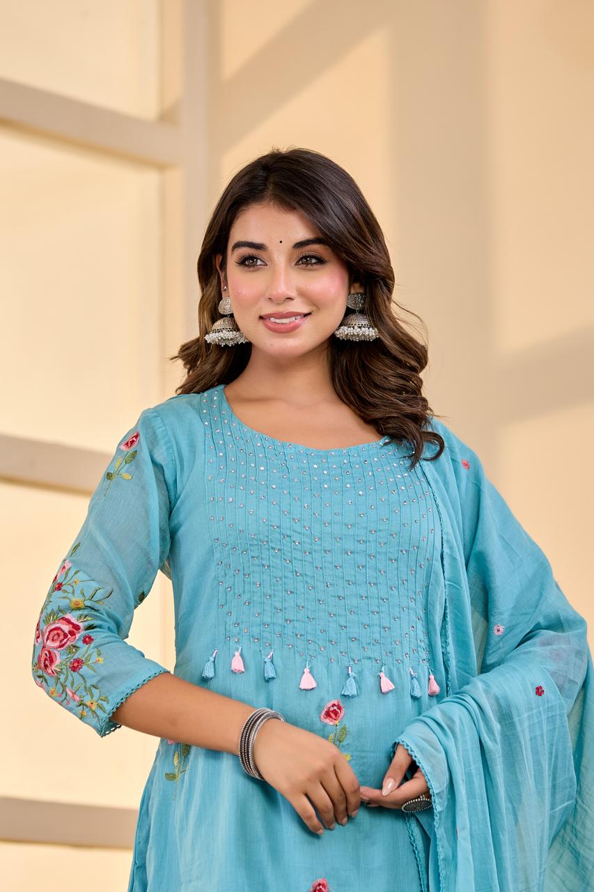 Wow Mul cotton rose embroidered lining suit set in blue
