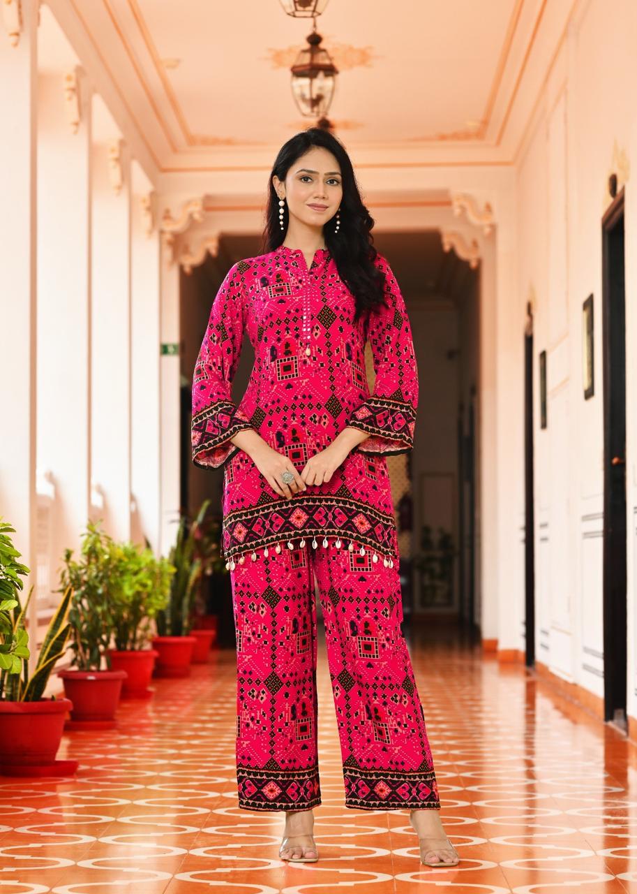 Smart embellished Rani pink pear detailing co ord set