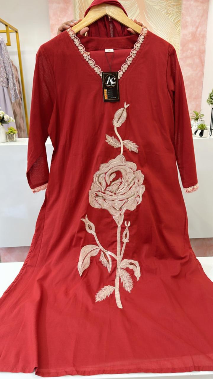 Super gorgeous rose embroidered suit set in red