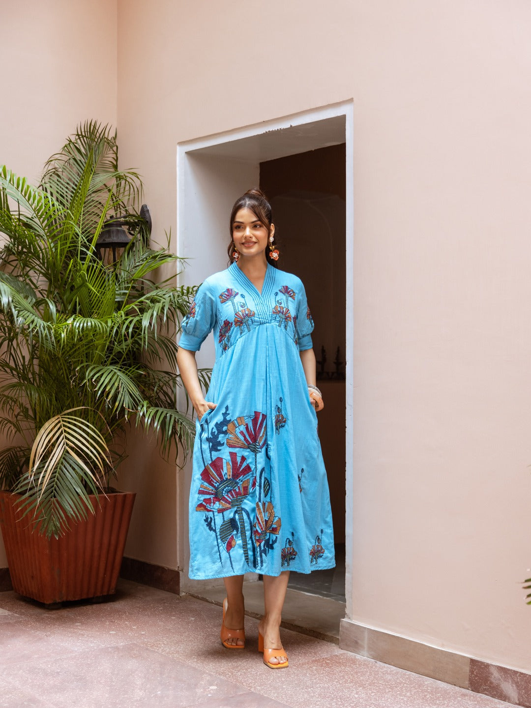 Smart appliqué work one pice lining dress