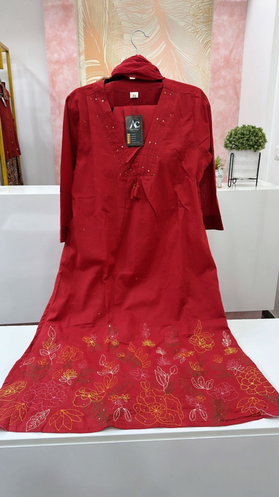 Pure cotton embroidered suit set in red