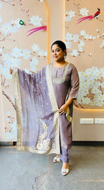 Shimmer tissue with designer pocket suit set