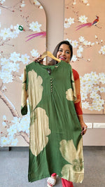 Pure Mul silk digital printed kurta pant in green