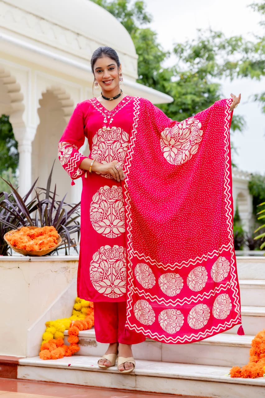Pure crepe desigenr suit set in pink