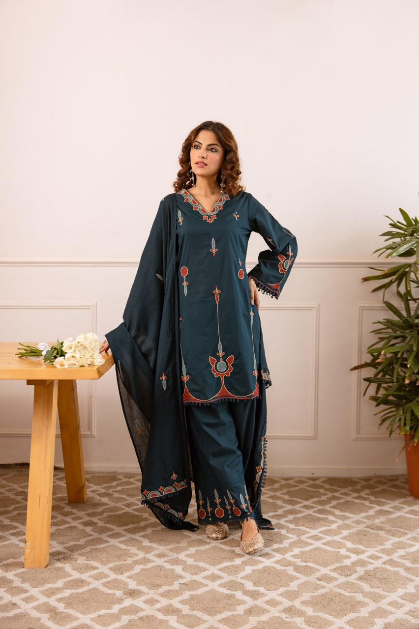 kashmiri Embroidery suit set in Green!!