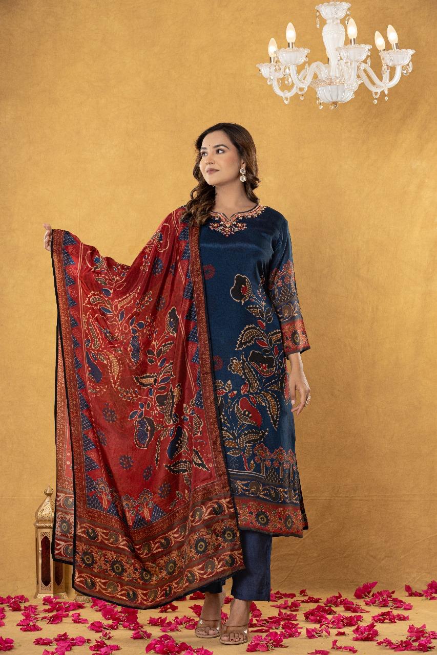 Pure crepe full suit set in blue