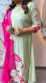 Wow Russian silk appliqué work full suit set