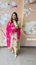 Wow Russian silk appliqué work full suit set