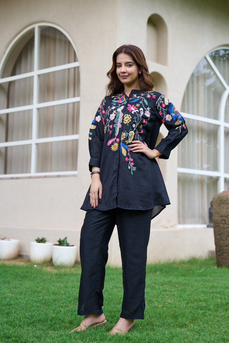 Embroidered cotton palazzo set in blue