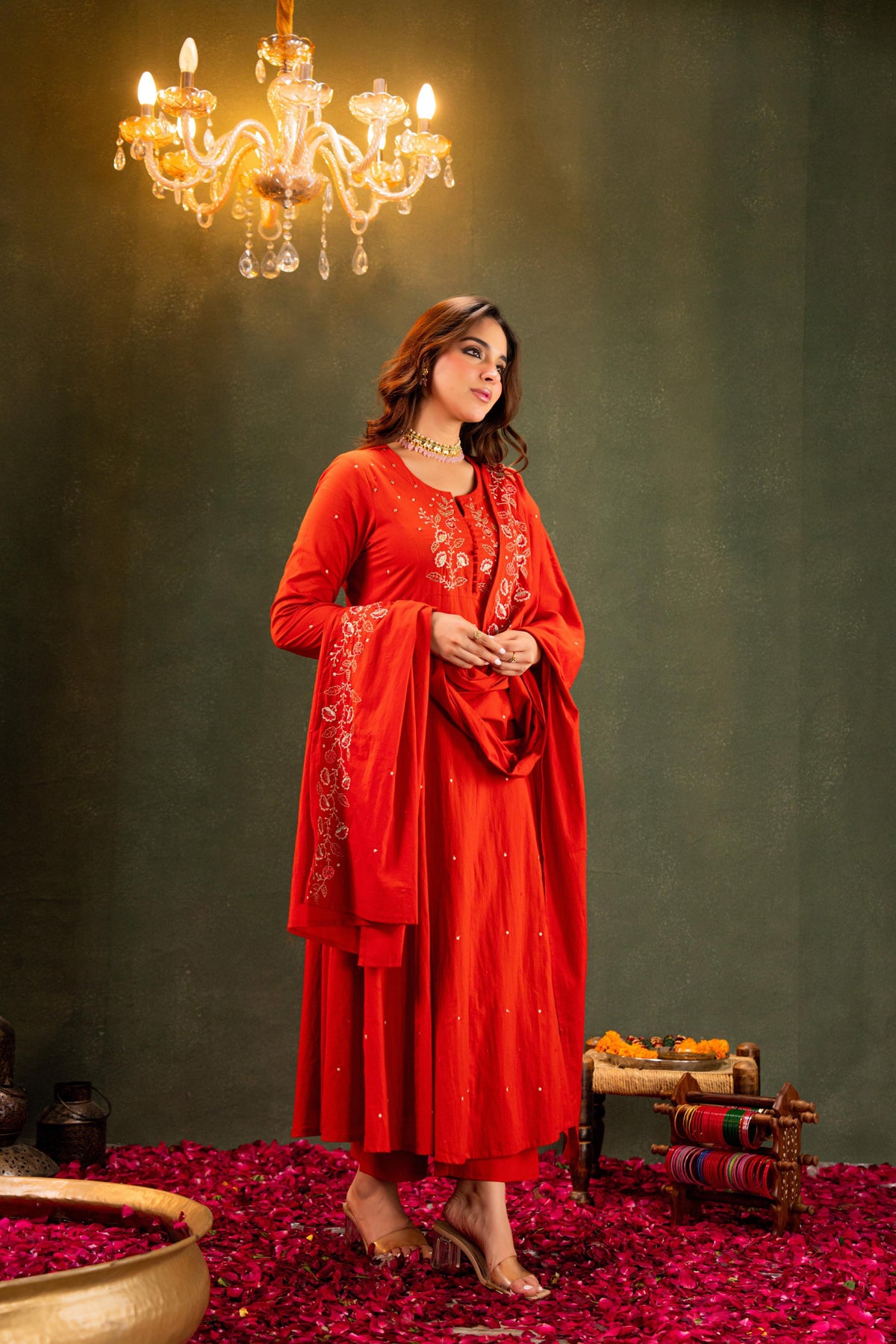 Pretty pretty cotton embroidered suit set in orange