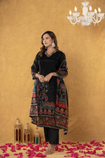 Pure crepe digital printed suit set in black