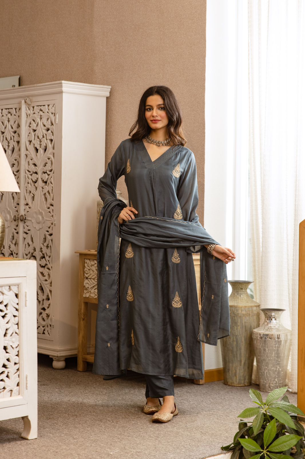 Pretty mul chanderi suit set