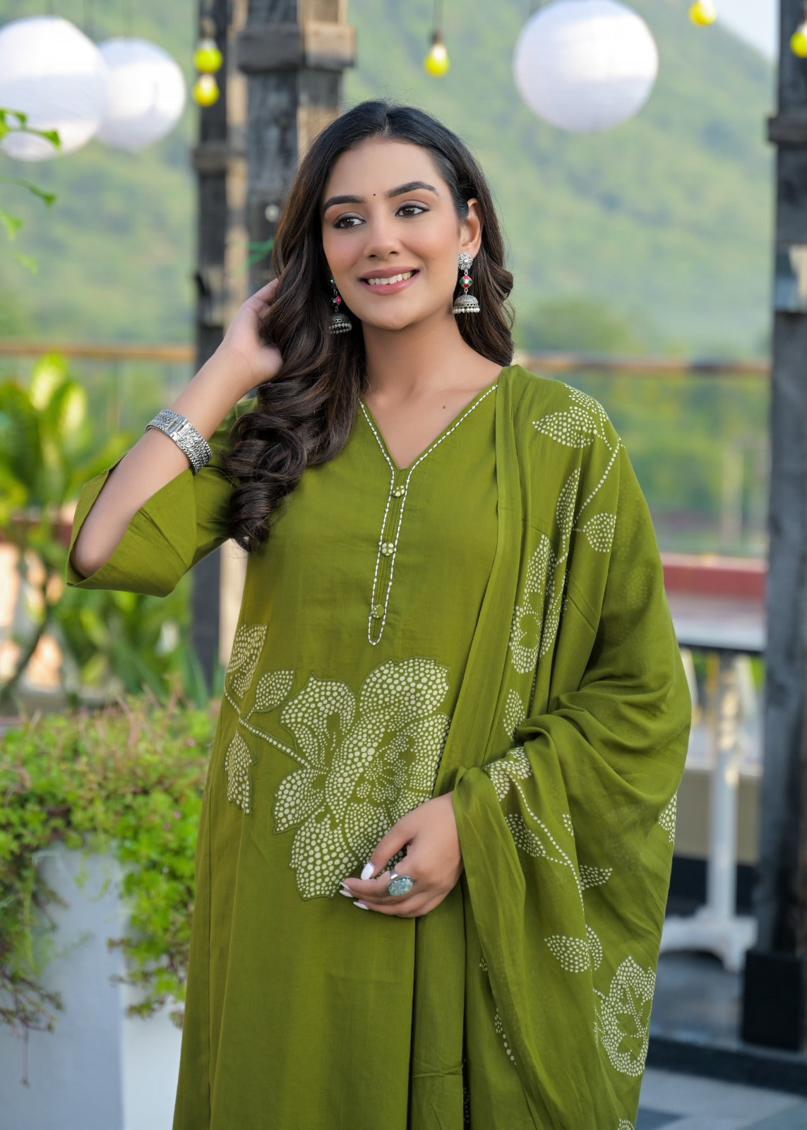 Cotton applique full suit in green