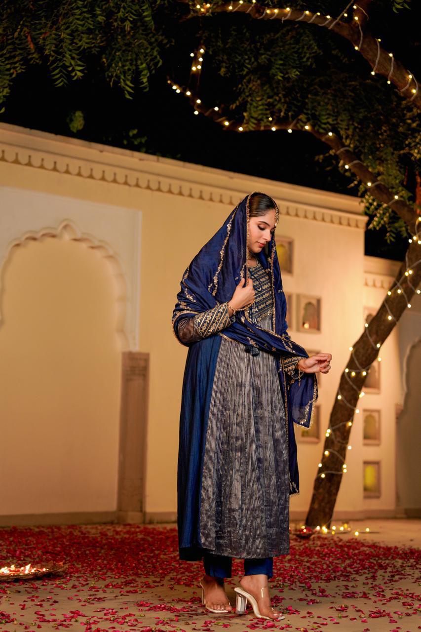 Gorgeous mulchanderi suit set party wear (dispatch next week)