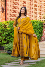 Gorgeous cotton anarkali suit set in yellow