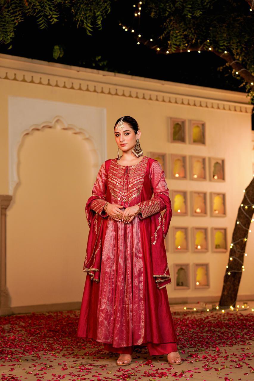 Royal ! Gorgeous mulchanderi suit set party wear pink