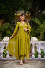 Super pretty applique cotton suit set in green