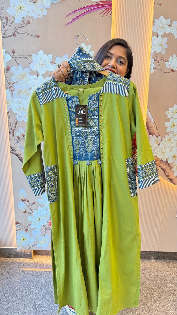 Gorgeous green designer pocket suit set