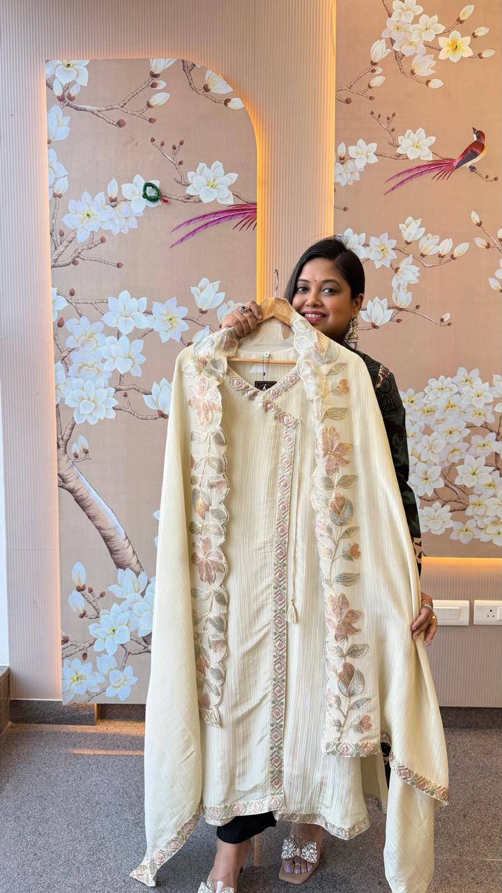 Premium tissue applique work suit set